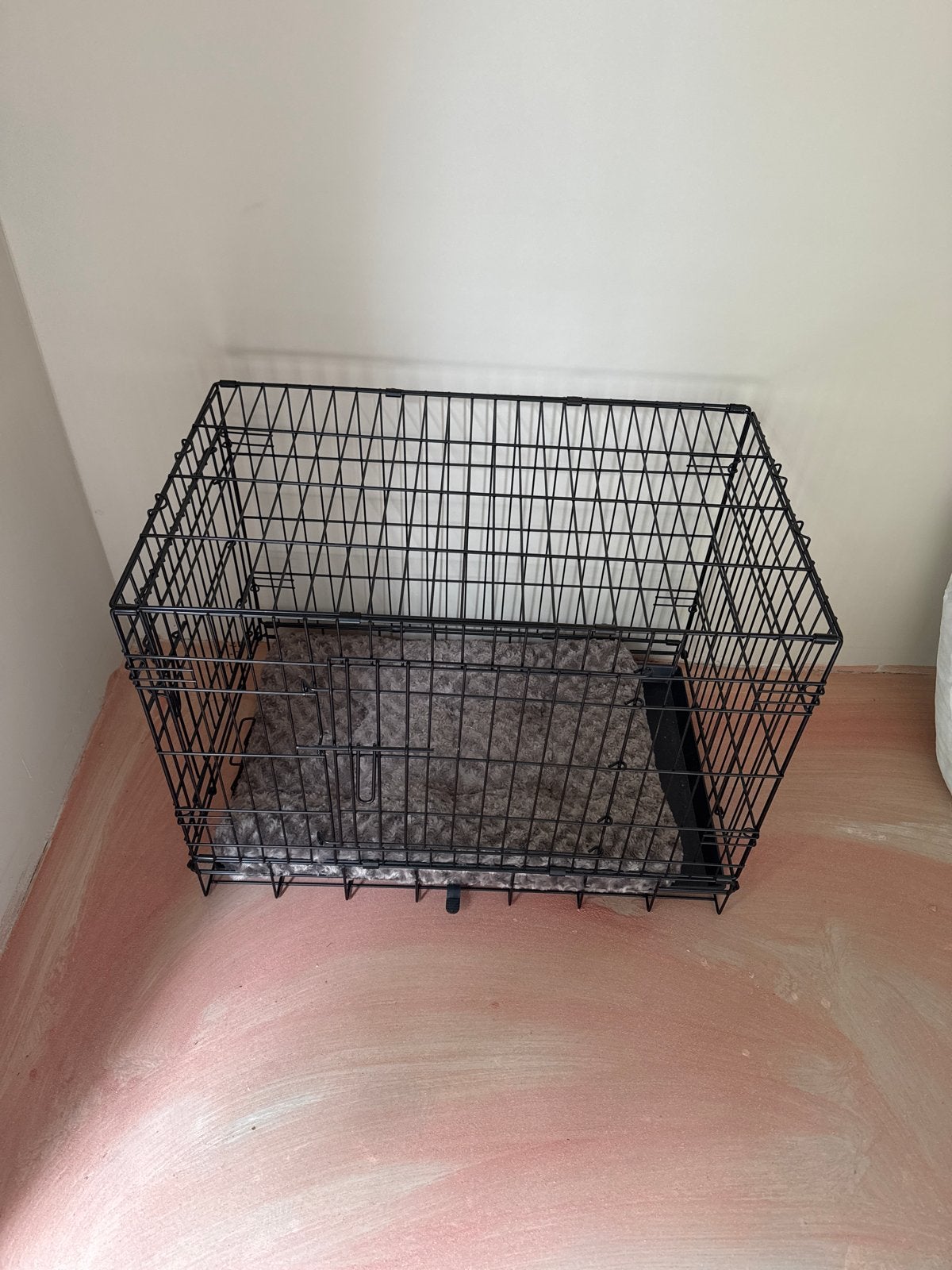 Hondenbenche zwart middel, Dieren en Toebehoren, Hondenbenches, Ophalen, Zo goed als nieuw