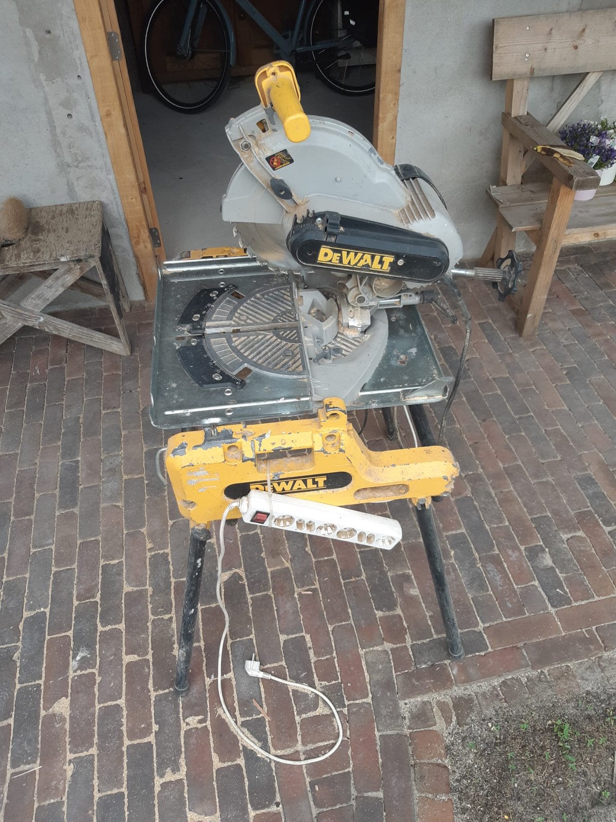 Dewalt combinatiezaag, Doe-het-zelf en Verbouw, Gereedschap | Zaagmachines, Ophalen, Gebruikt, 70 mm of meer, Afkortzaag