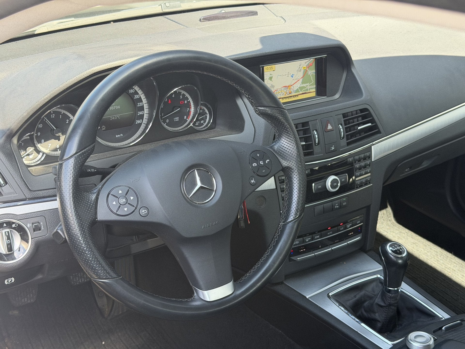 Mercedes-Benz E-Klasse Coupé 200 CGI Elegance | RIJKLAAR |, Auto's, Euro 5, Achterwielaandrijving, Zwart, 4 cilinders