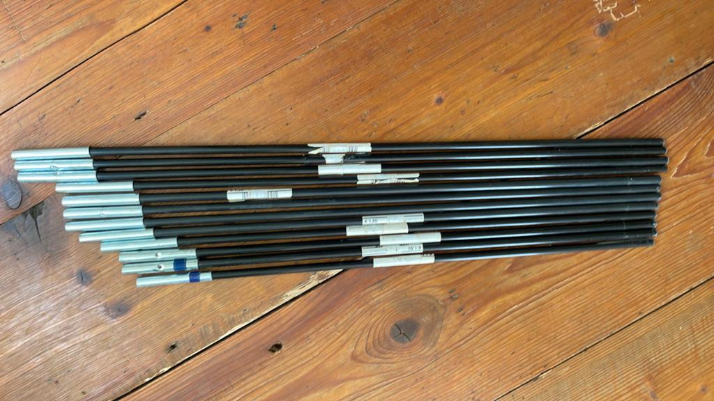 Kampeeraccessoires: Tentstokken, Nadenkit, Lampje, Watertank, Caravans en Kamperen, Kampeeraccessoires, Ophalen of Verzenden, Nieuw