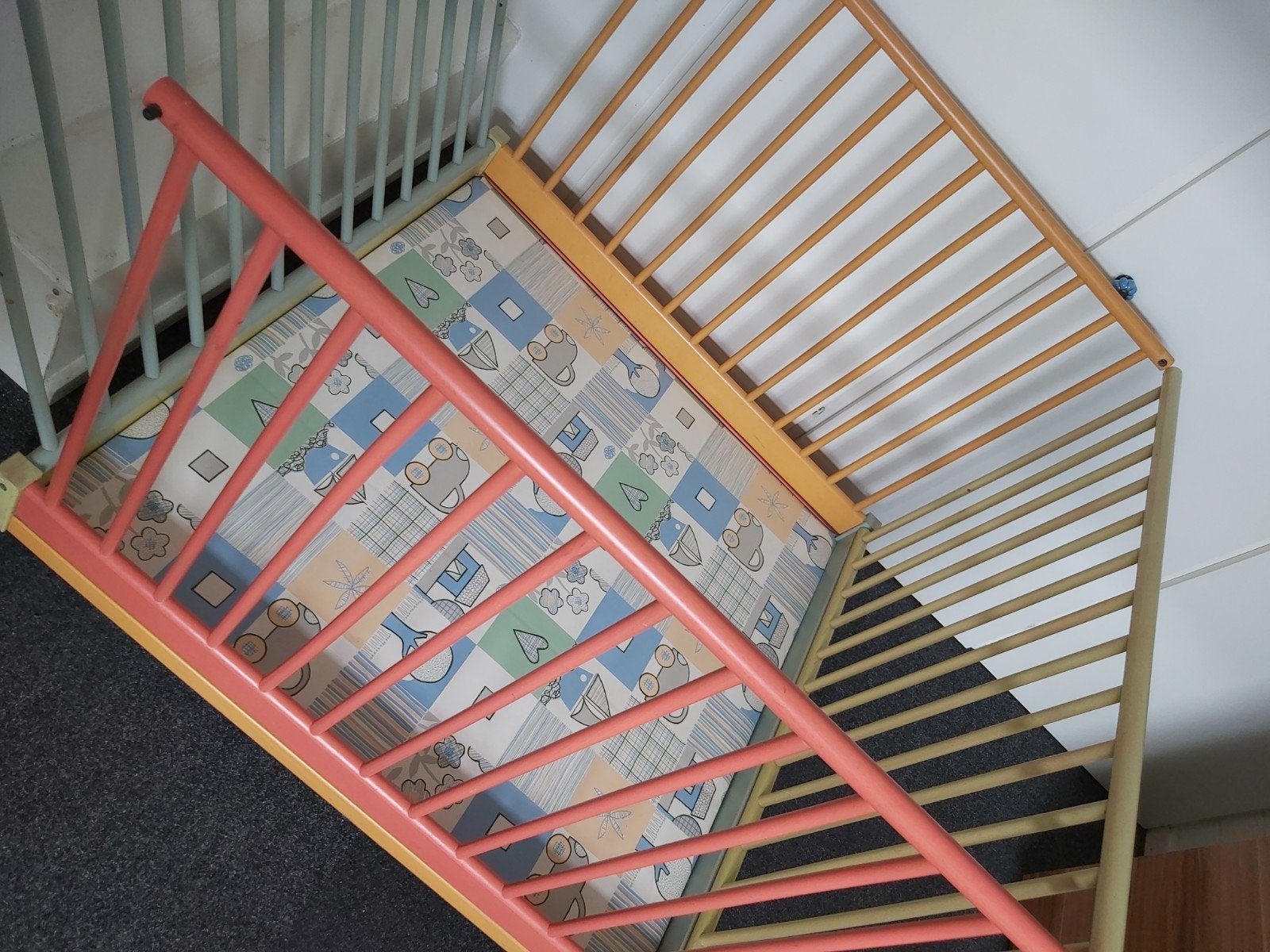 Super leuke RETRO box !!!, Ophalen, Gebruikt, Vierkant, Wieltjes