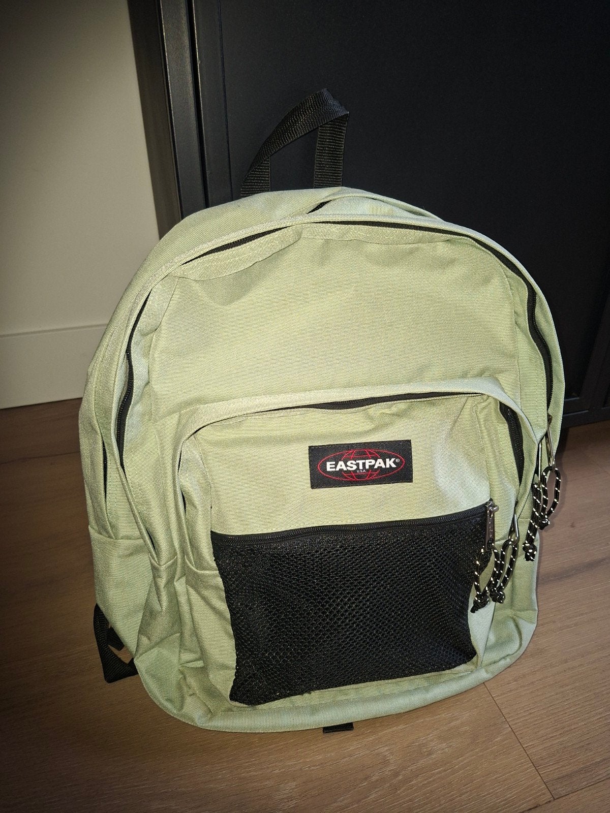 Eastpak schooltas - lichtgroen, kort gebruikt, Sieraden, Tassen en Uiterlijk, Tassen | Schooltassen, Gebruikt, Rugtas, 40 tot 50 cm
