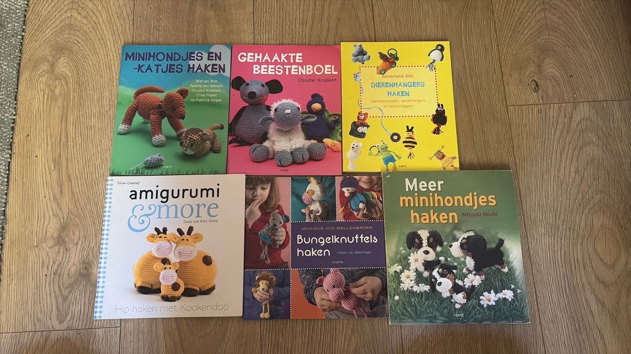 Set haakboekjes te koop - christel krukkert, annemarie arts, Ophalen of Verzenden, Gebruikt, Haken, Patroon of Boek