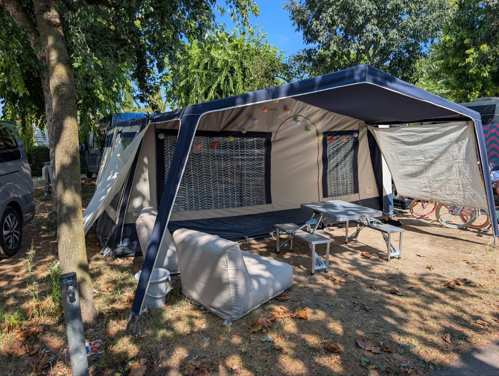 Uitgebreide en comfortabel ingerichte Roadmaster Family S, Caravans en Kamperen, Ophalen