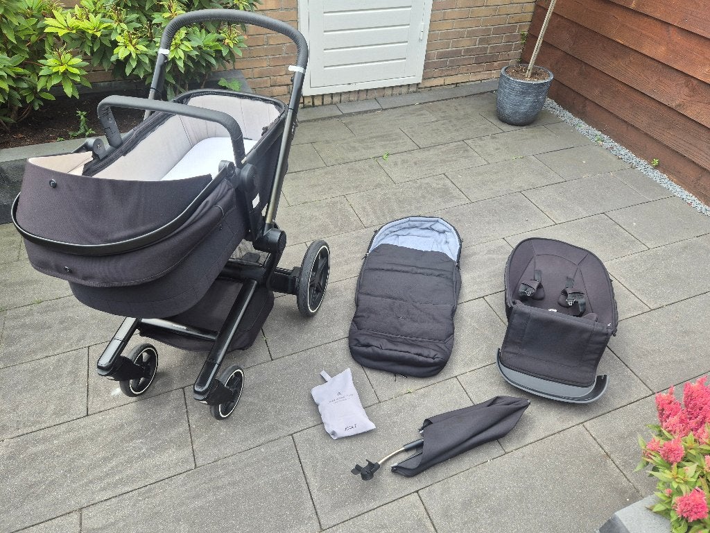 Joolz Day+ Zwart Compleet – Kinderwagen + Buggy + Voetenzak, Gebruikt, Met reiswieg, Ophalen, Kinderwagen