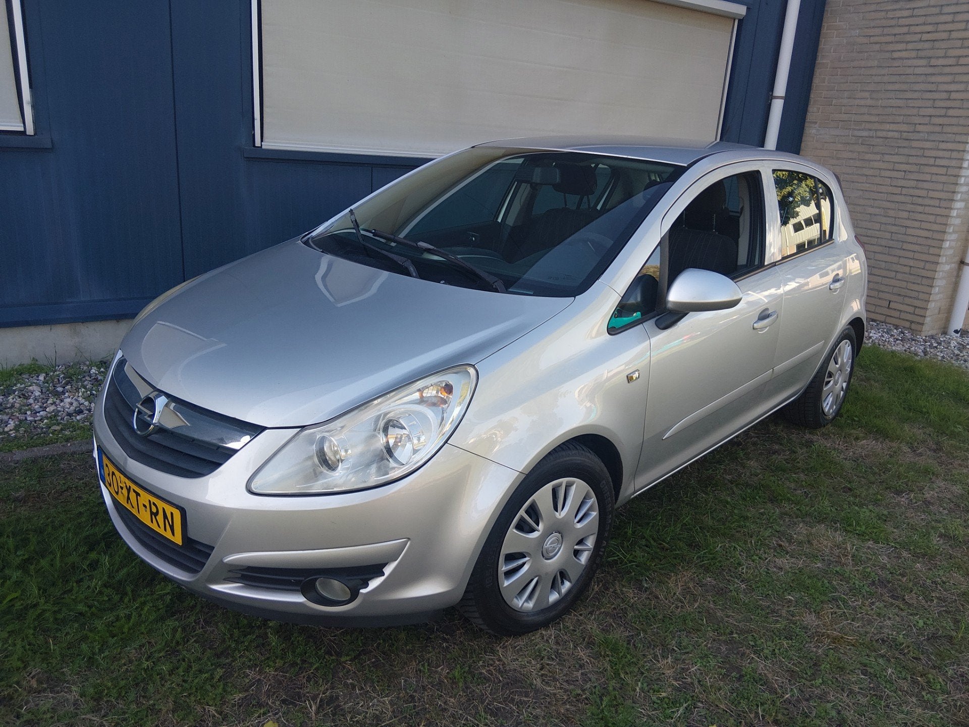 Opel Corsa 1.4-16V Enjoy 2007 5-Deurs NW APK, Voorwielaandrijving, Gebruikt, 4 cilinders, 49 €/maand