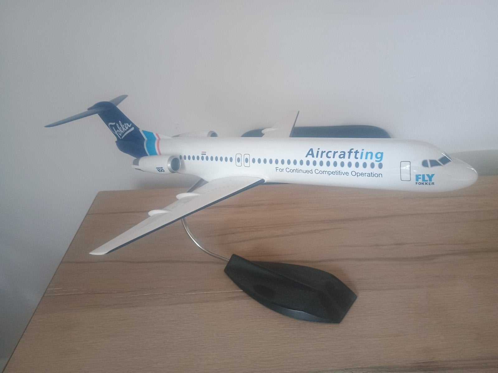 fokker 100, Verzamelen, Ophalen of Verzenden, Zo goed als nieuw, Schaalmodel