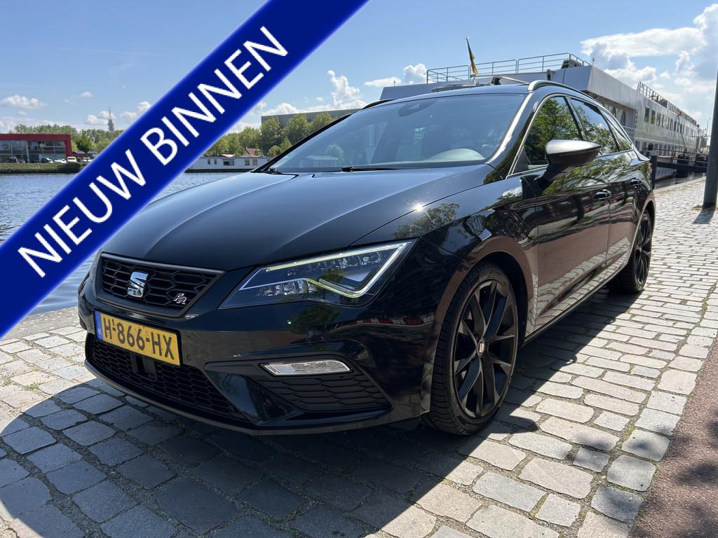 SEAT Leon ST 1.5 TSI FR Ultimate Edition Black panodak navi/, 4 cilinders, Leon, Zwart, Origineel Nederlands