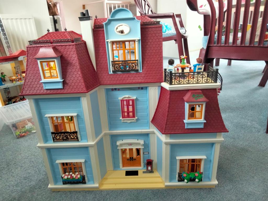 Zeer groot Playmobil huis met inrichting., Kinderen en Baby's, Speelgoed | Playmobil, Ophalen of Verzenden