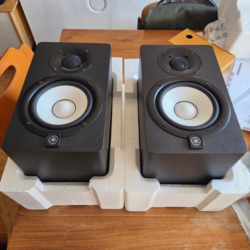 Yamaha HS5 - Pair, Ophalen, Zo goed als nieuw, Minder dan 500 watt, Monitor(versterker)
