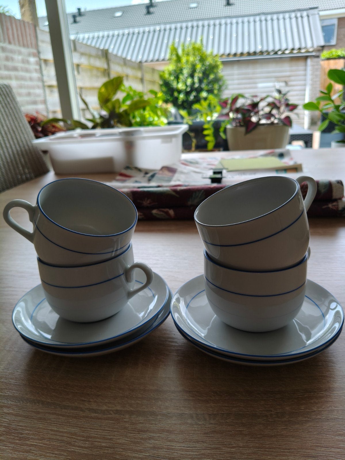 Set van 4 kop en schotels Douwe Egberts, Verzamelen, Ophalen of Verzenden, Zo goed als nieuw