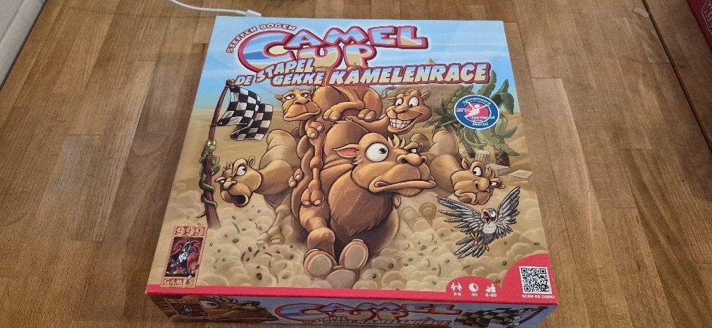 Camel cup van 999 gsmes zgan, Vijf spelers of meer, Ophalen of Verzenden, Zo goed als nieuw, 999 Games