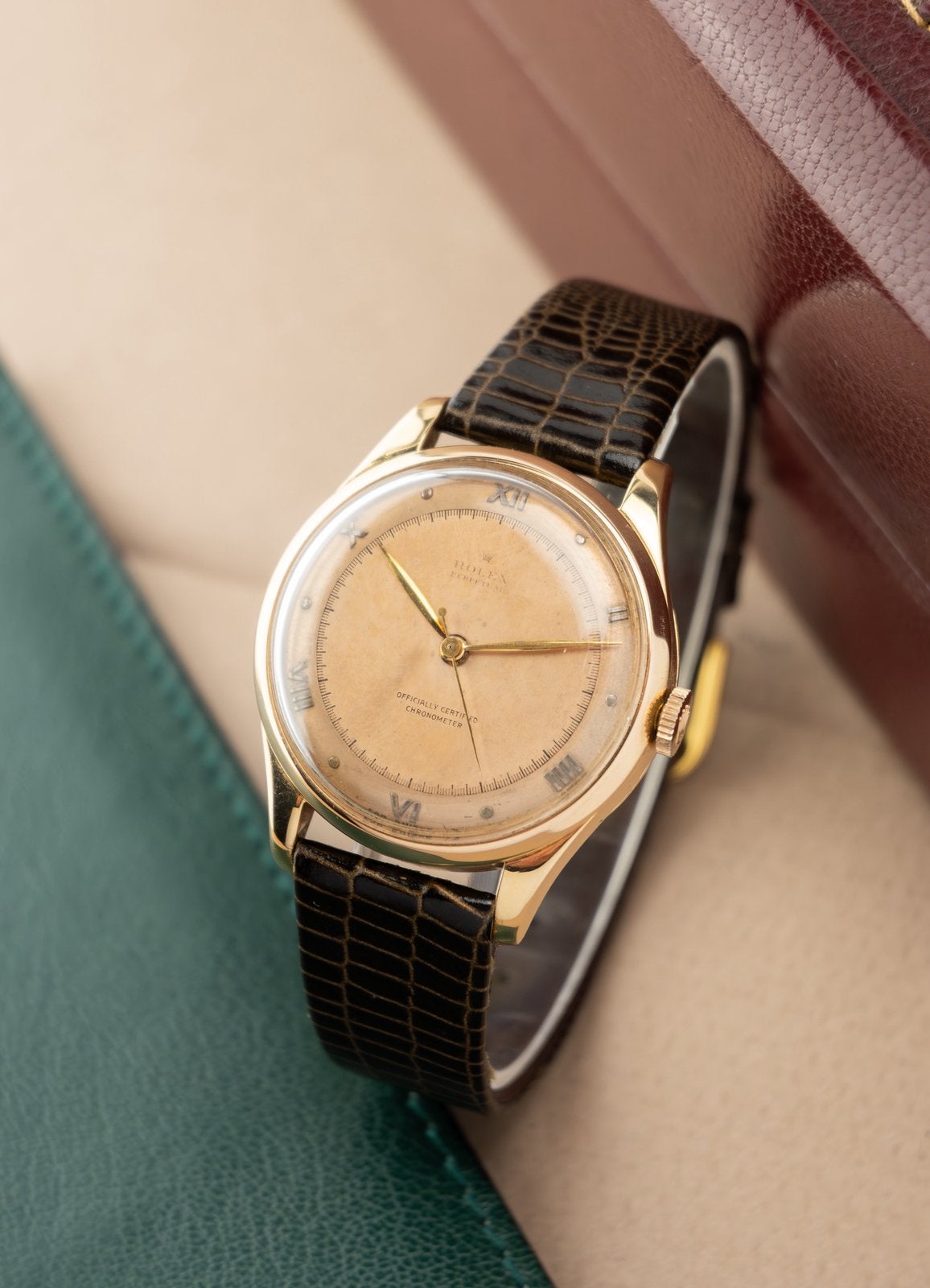 Rolex Perpetual 34 | 18K gold, Ophalen, Leer, Rolex, Polshorloge