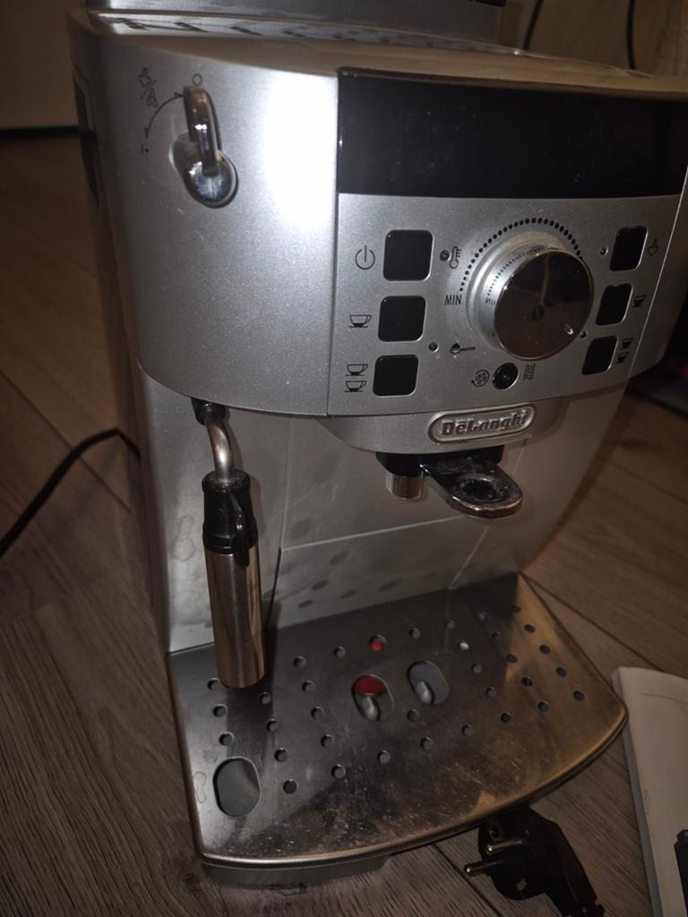 Delonghi magnifica s koffiezetapparaat, Ophalen, Koffiemachine