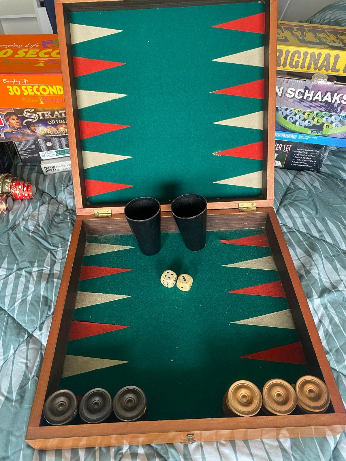 Backgammon spel in houten koffer, Hobby en Vrije tijd, Een of twee spelers, Ophalen of Verzenden, Gebruikt