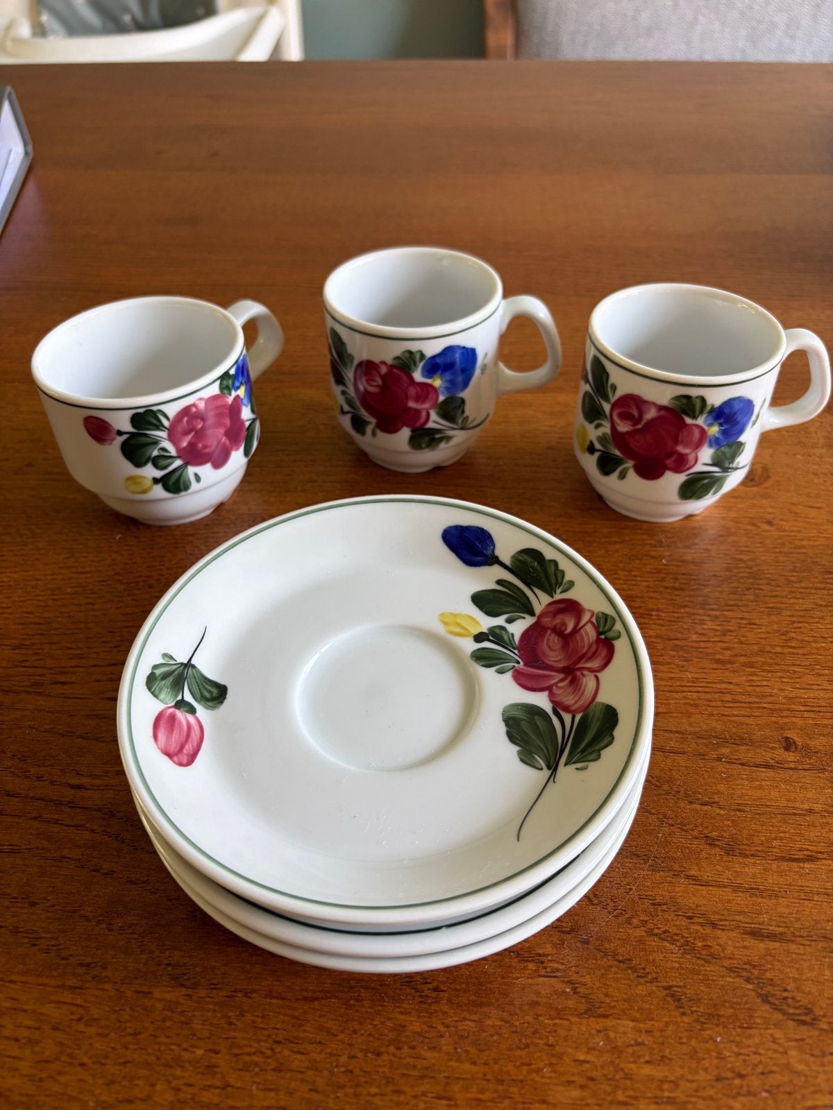Vintage Mokka Kopjes en Schotels - Handgeschilderd  Austria, Ophalen