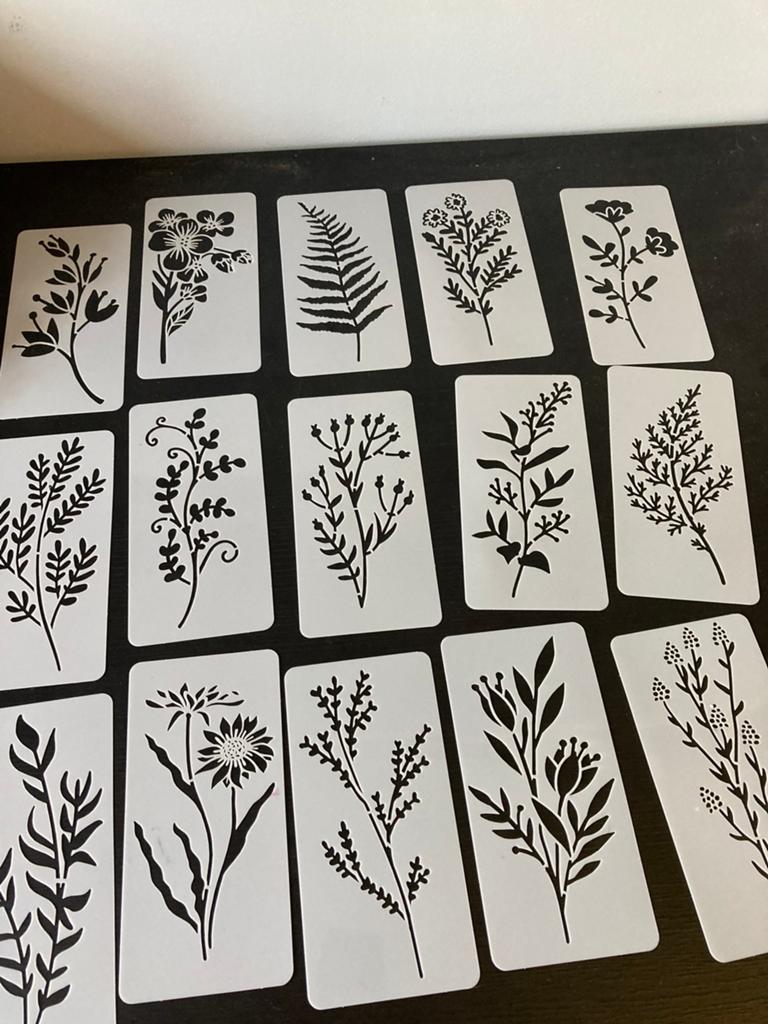 15 kunststof sjablonen - bloemen en planten, Nieuw, Kunststof, Geschikt voor karton, Knutselmateriaal