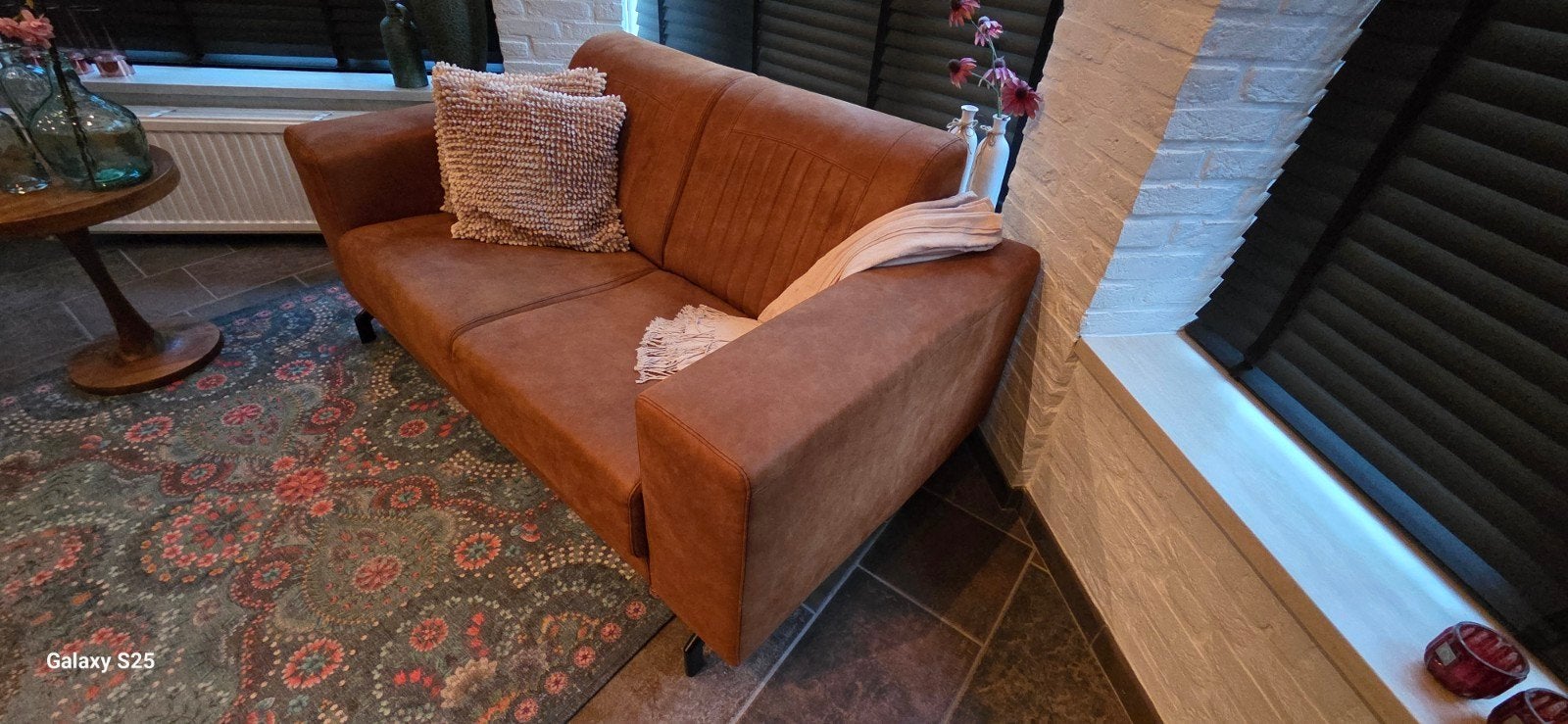 te koop mooie zgan 2 zits bank. nubuck leder cognac., Huis en Inrichting, Ophalen, Zo goed als nieuw