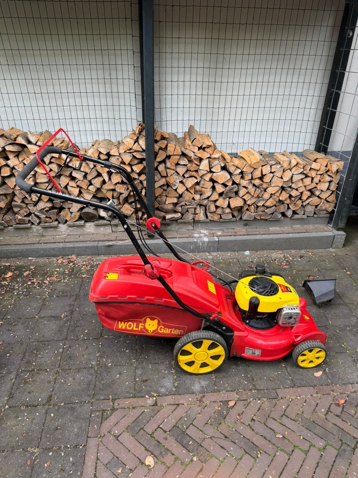 Wolf-Garten benzine grasmaaier +heggenschaar  +kantjesmaaier, Tuin en Terras, Grasmaaiers, Ophalen, Cirkelmaaier, Zo goed als nieuw
