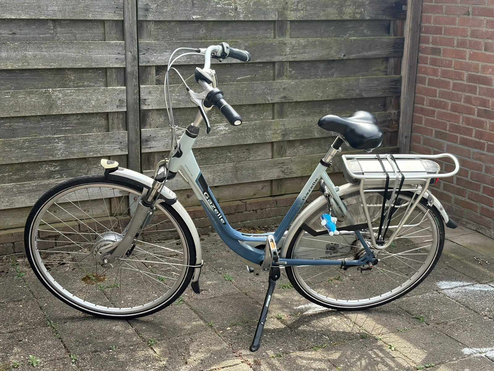 Gazelle elektrische damesfiets, Ophalen, Zo goed als nieuw, 51 tot 55 cm, 50 km per accu of meer
