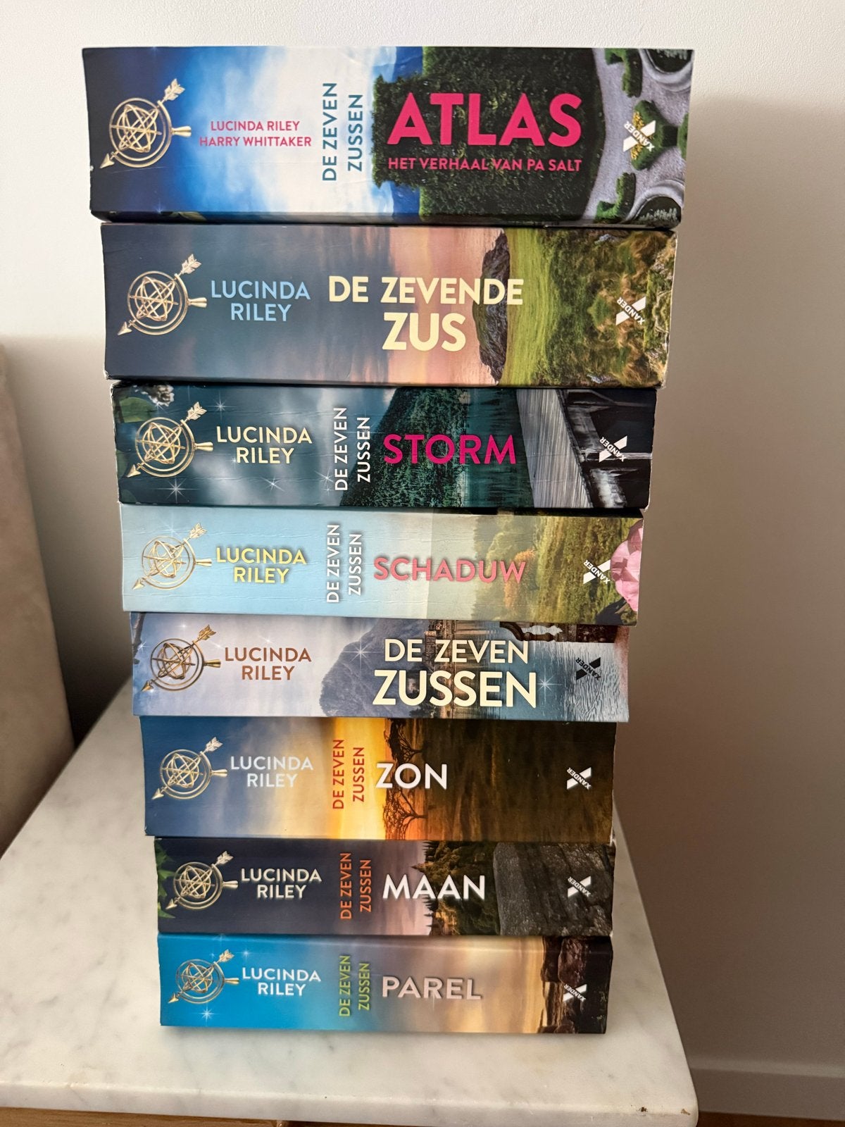 Complete serie van de zeven zussen, Boeken, Ophalen of Verzenden, Zo goed als nieuw, Nederland