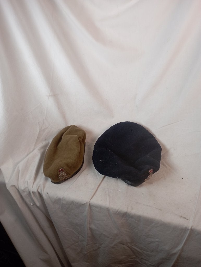 engelse baretten, Verzamelen, Ophalen of Verzenden, Landmacht, Engeland, Overige typen