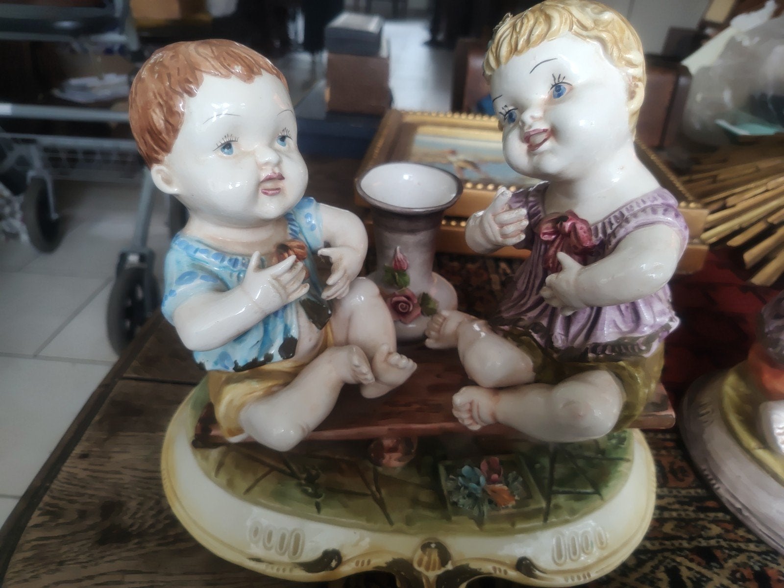Vintage Bassano Keramiek Beeldje: Twee Engeltjes met Bloemen, Ophalen of Verzenden
