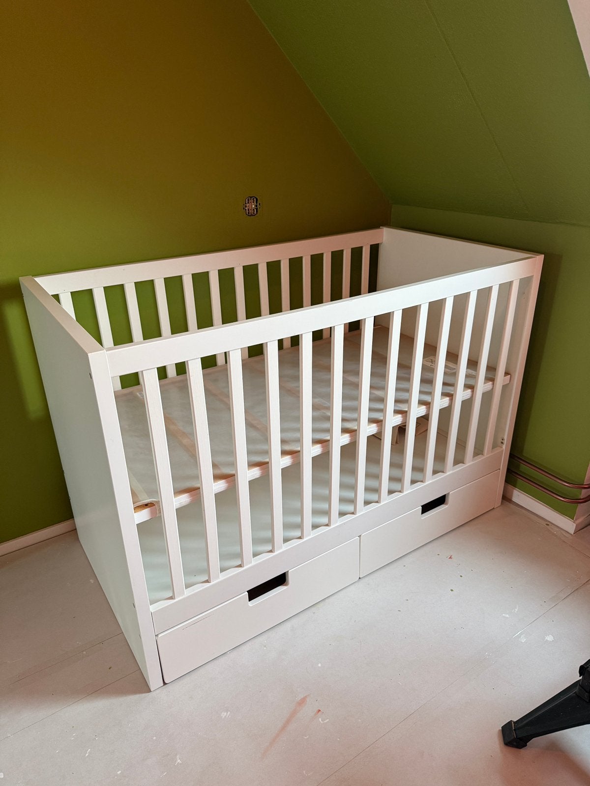 Wit ledikant en peuterbed 60 x 120 van Ikea, model: Stuva, Ophalen, Gebruikt, Ledikant