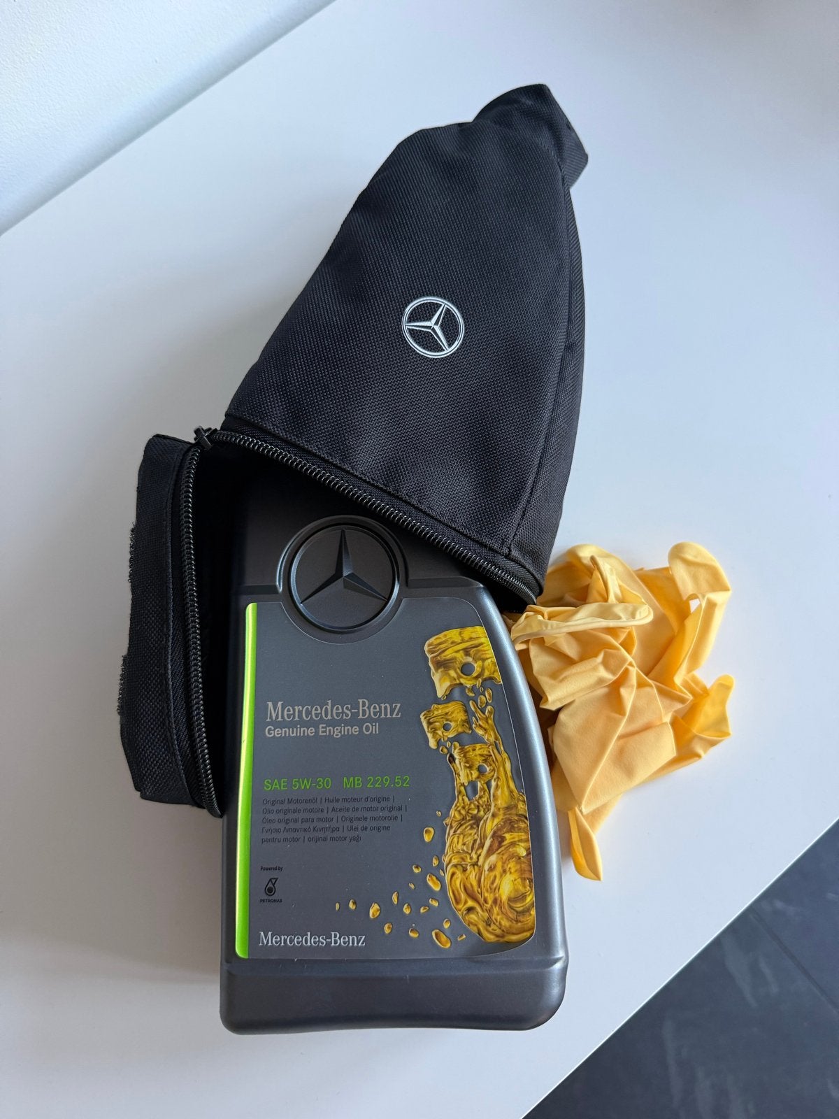 Originele Mercedes-Benz Motorolie 5W-30 1L in Tasje - Nieuw!, Auto-onderdelen, Motor en Toebehoren, Ophalen, Nieuw, Mercedes-Benz