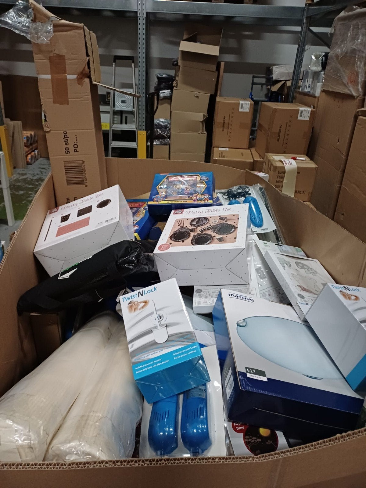 Diverse keukenartikelen en huishoudelijke producten, Ophalen, Overige typen, Kunststof, Nieuw