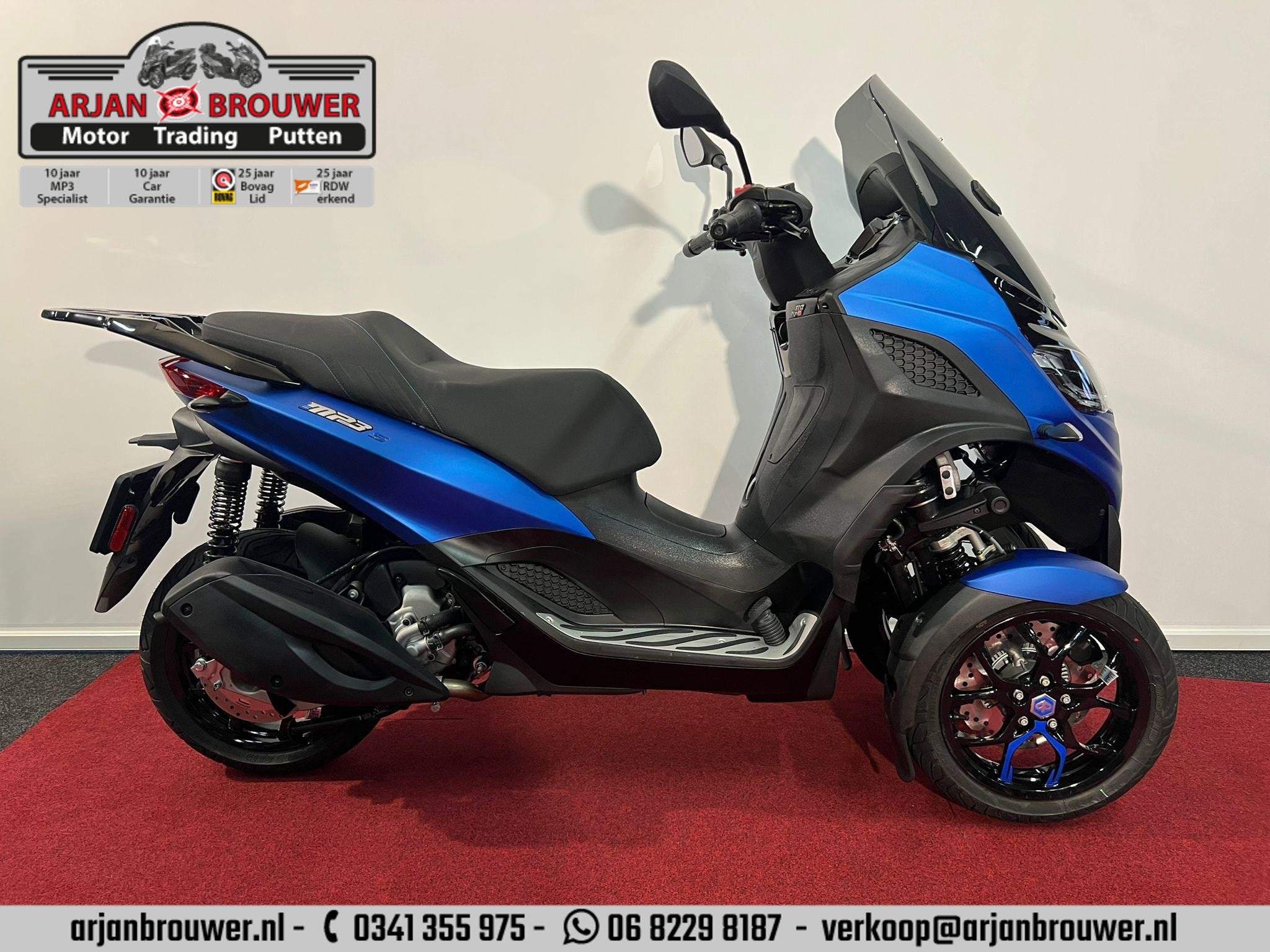 Piaggio MP3 310 HPE Sport ABS E5+ NIEUW €750 KORTING!, Postbus 305
4900 AH  Oosterhout, NL, Overig, Customer_service@piaggio.com