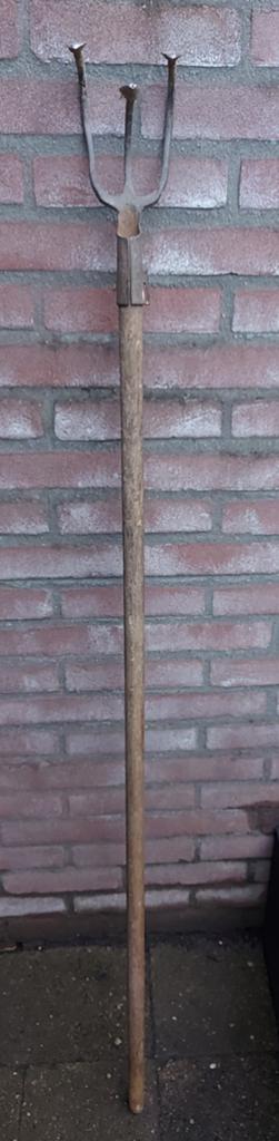Drietand hooivork (mogelijk antiek), Tuin en Terras, Hand-tuingereedschap, Ophalen, Gebruikt, Vork