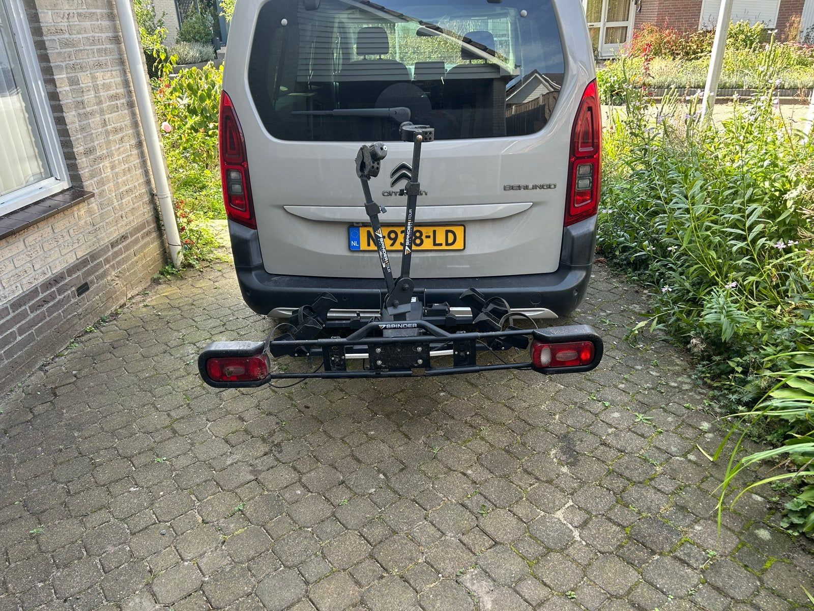 Spinder Tour fietsendrager voor 2 e-bikes (60kg), Gebruikt, Ophalen of Verzenden, 2 fietsen, Trekhaakdrager
