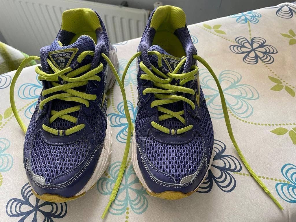 Brooks Adrenaline GTS 13 paars dames,maat: 40, Overige merken, Hardloopschoenen, Ophalen of Verzenden, Zo goed als nieuw