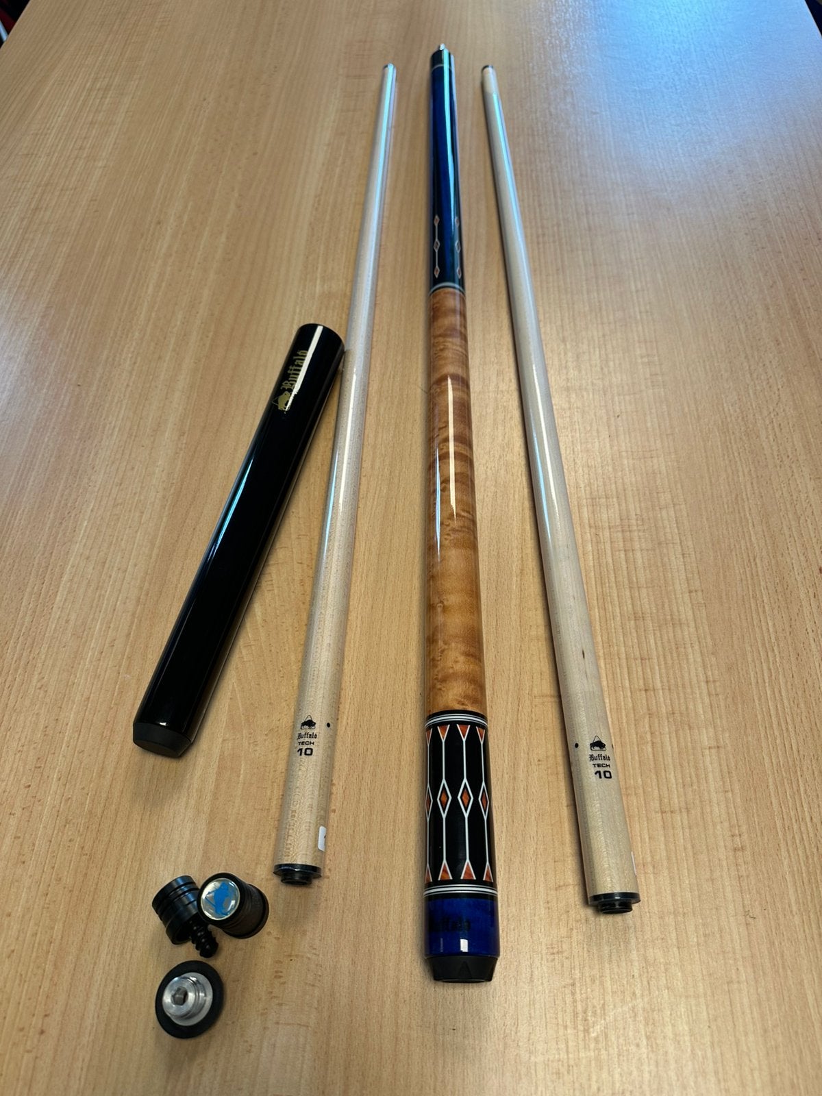 Buffalo Radial Blue Tech 10 biljart keu, Ophalen, Nieuw, Keu of Ballen