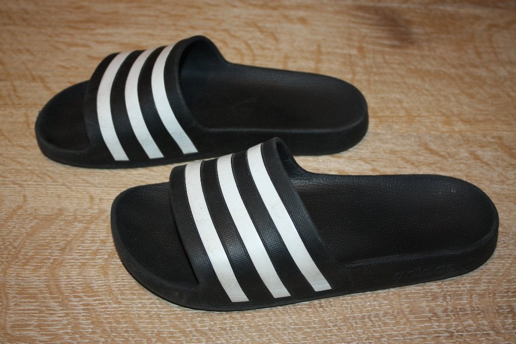 Zwarte slippers van Adidas, maat 38, Slippers, Adidas, Zwart, Ophalen of Verzenden