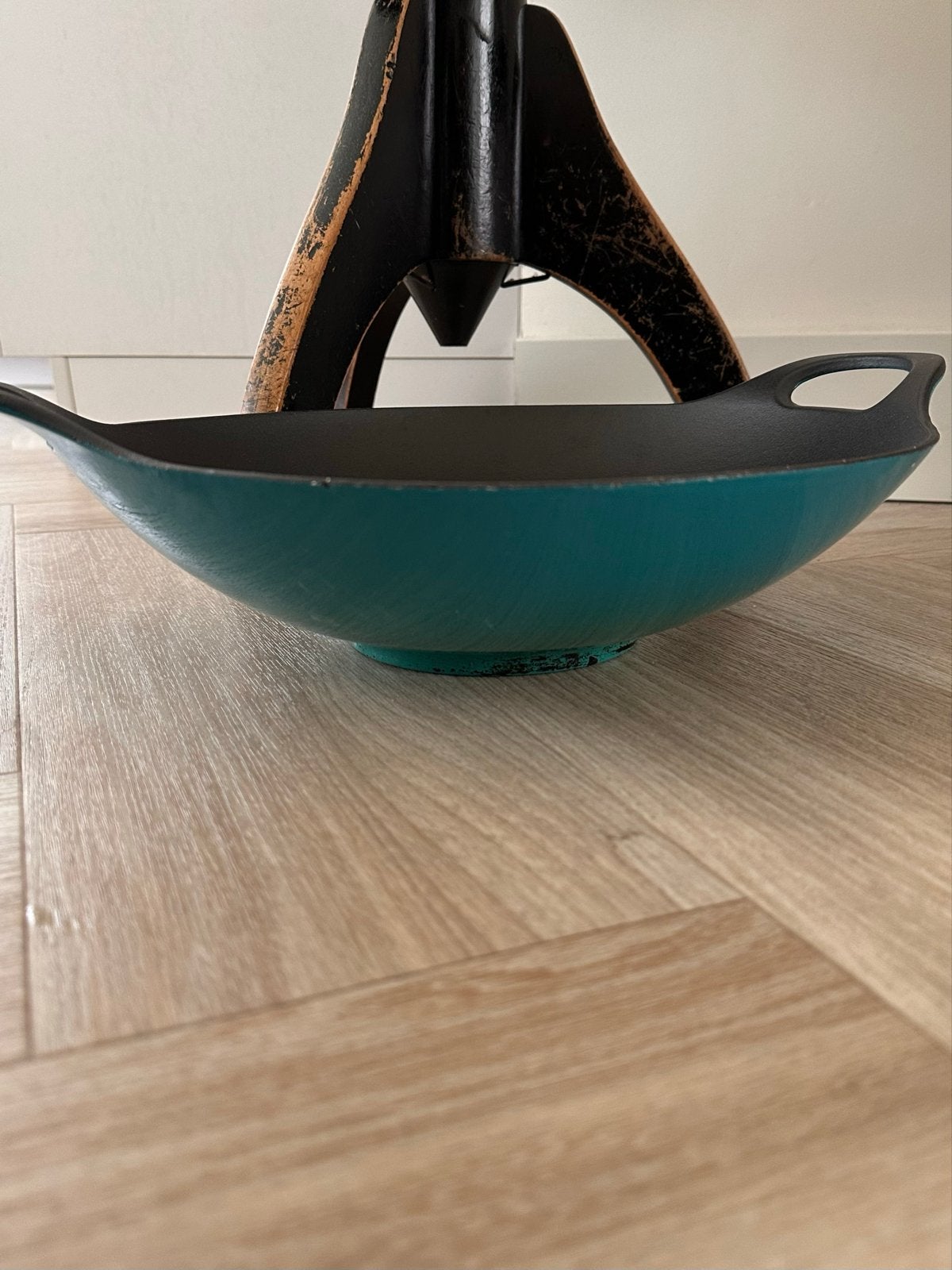 Vintage Gietijzeren Wok – Grote Traditionele Wokpan (40 cm), Ophalen of Verzenden, Gebruikt, Gietijzer, Wok