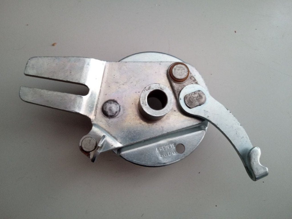 Nos, Remplaat, ankerplaat brevete voor peugeot mobylette ?, Fietsen en Brommers, Brommeronderdelen | Oldtimers, Ophalen of Verzenden