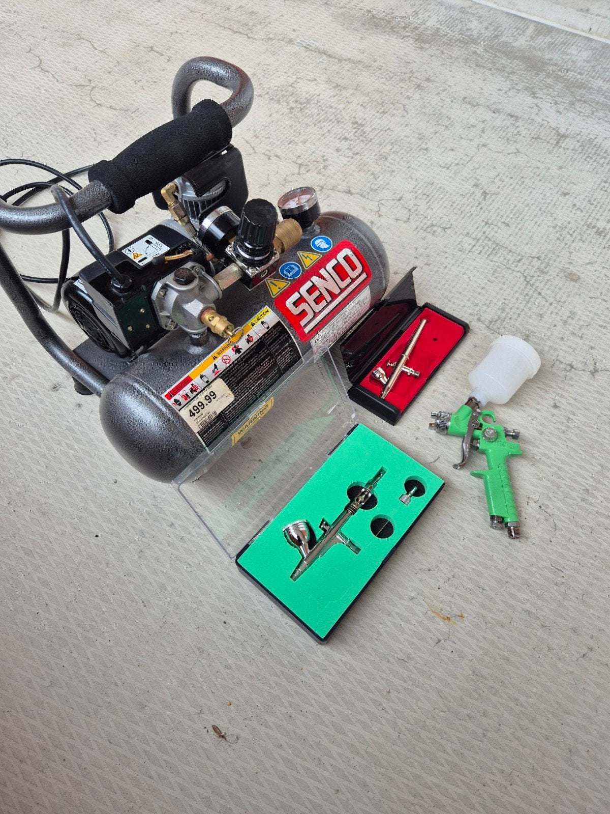 compressor Senco, airbrush pistool 2 + mini pistool, Verzenden, Zo goed als nieuw, Overige schalen, Onderdeel