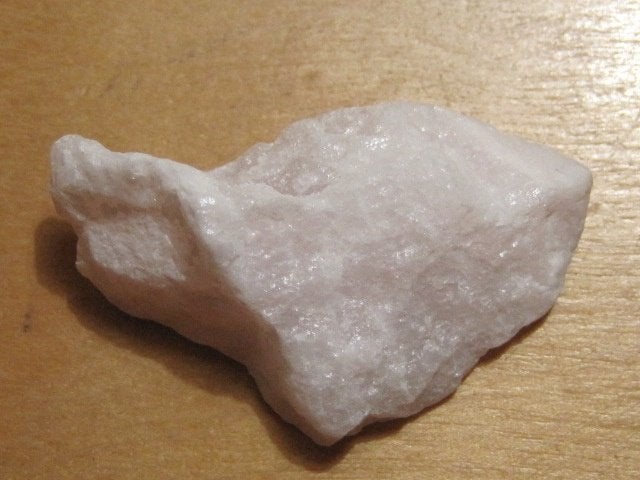 min. 2x ruwe edelsteen MANGANO CALCIET (4), Verzenden, Mineraal