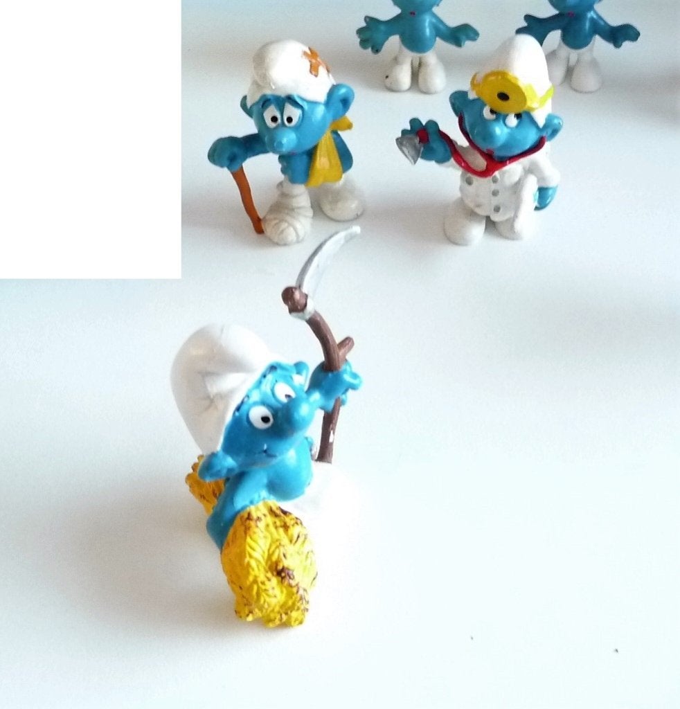 smurf boer met zeis en stro , nr 20145, SCHLEICH 1981, Verzenden, Zo goed als nieuw, Boerensmurf, Poppetje, Figuurtje of Knuffel