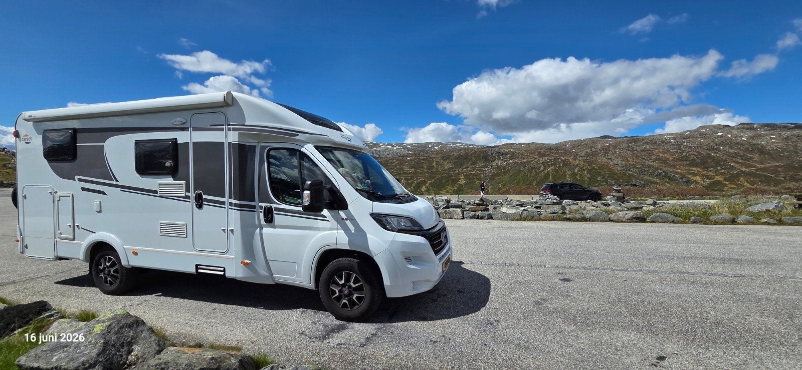 Carado Camper Luxe T337, 9 traps automaat, Caravans en Kamperen, Campers, Automaat, Chemisch toilet, Achteruitrijcamera, Ringverwarming