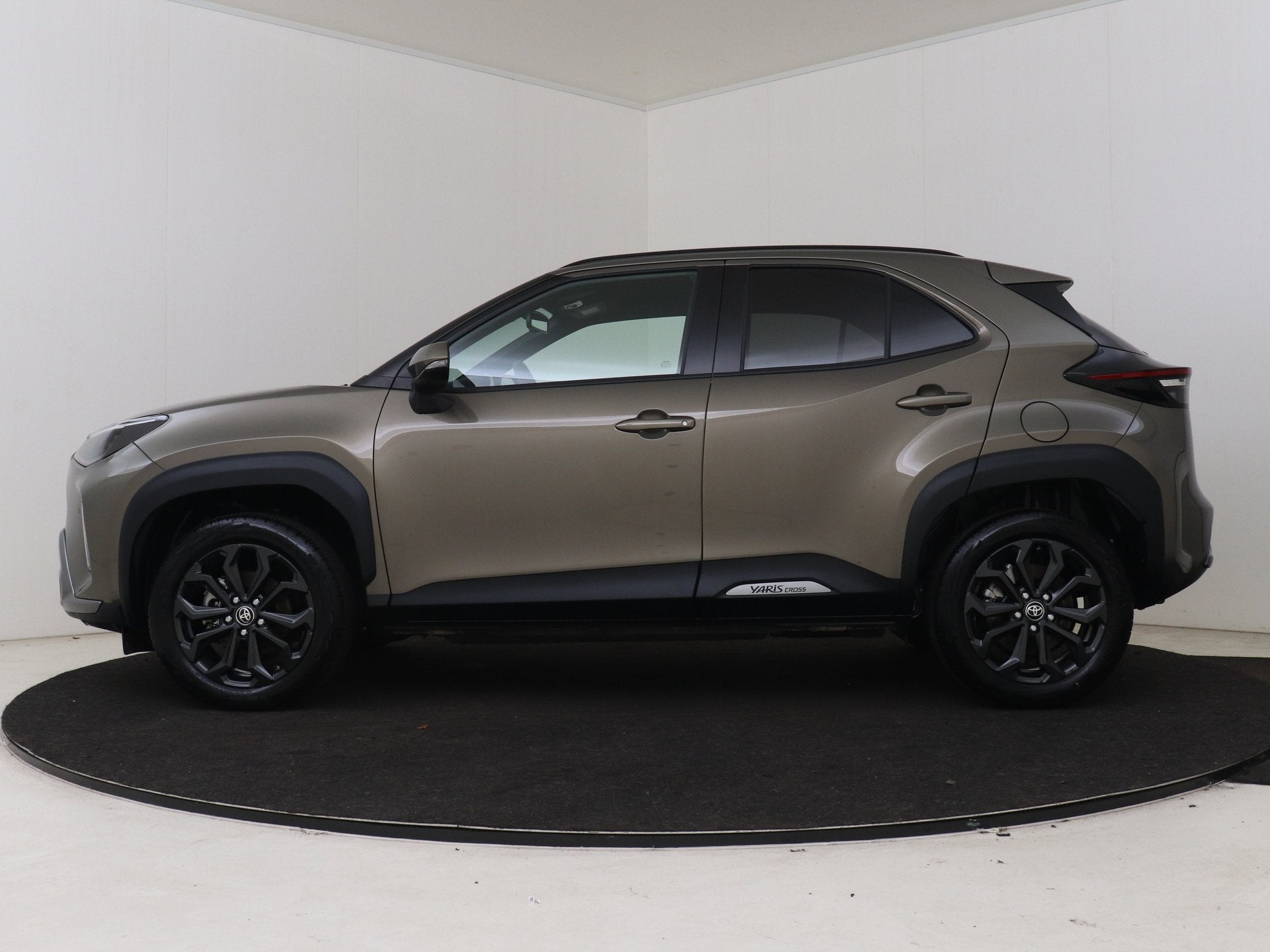 Toyota Yaris Cross 1.5 Hybrid Explore | NL Auto | Dealeronde, Stof, Gebruikt, 116 pk, 49 €/maand