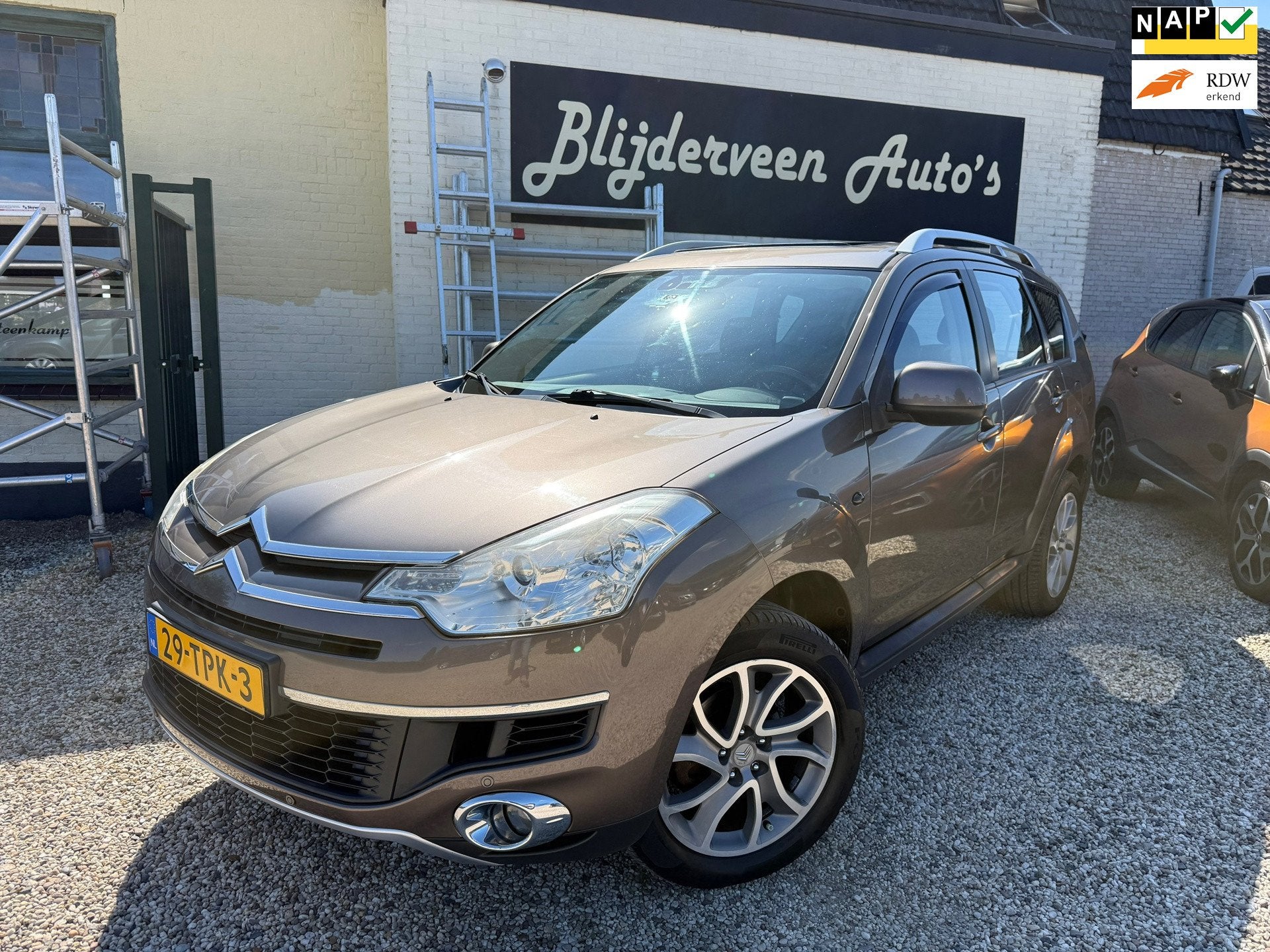 Citroen C-Crosser 2.4-16V Dynamique 4WD Automaat | Cruise |, Auto's, Automaat, Euro 5, 4 cilinders, Bruin