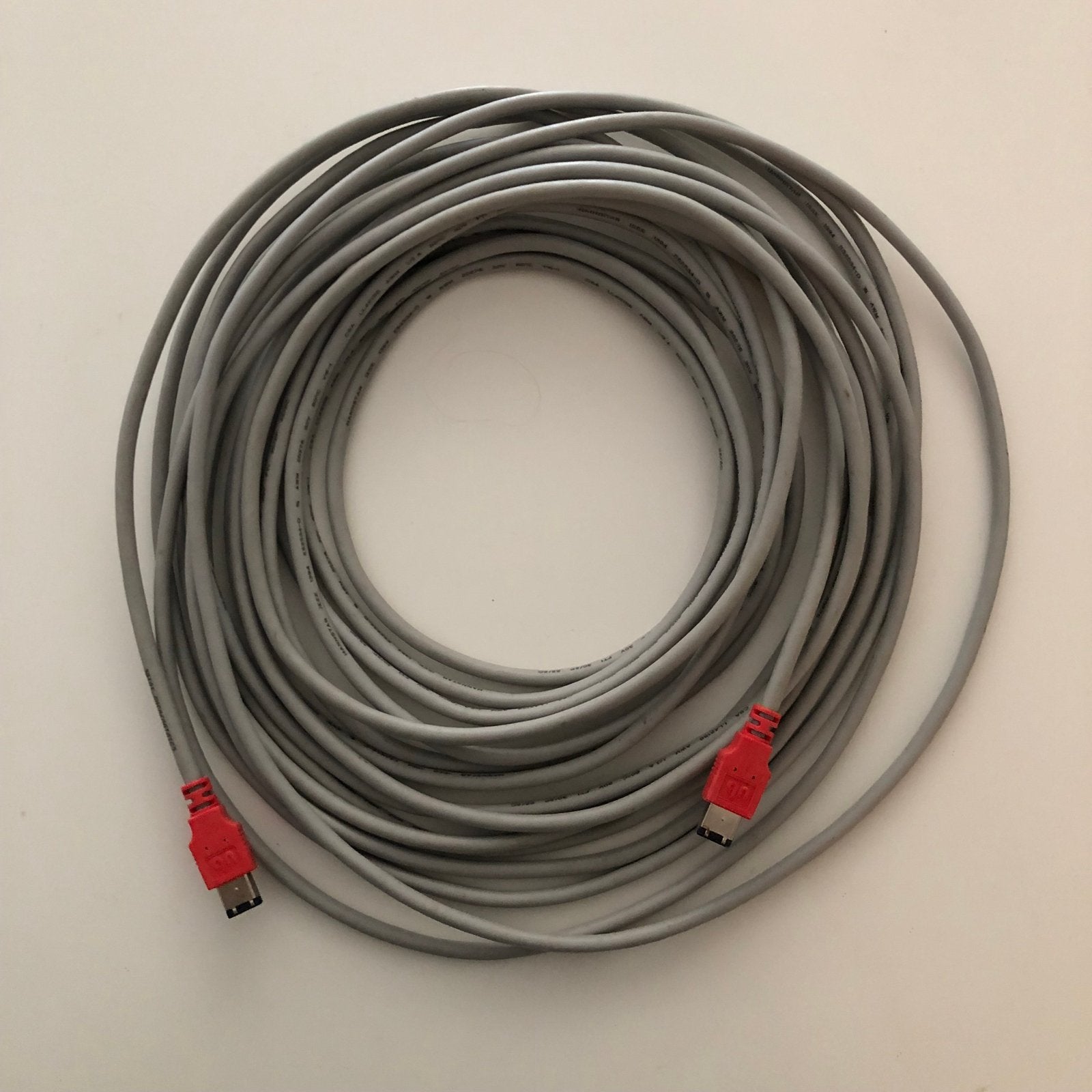 Professionele FireWire kabel 10 meter - als nieuw, Computers en Software, Pc- en Netwerkkabels, Ophalen of Verzenden, Zo goed als nieuw