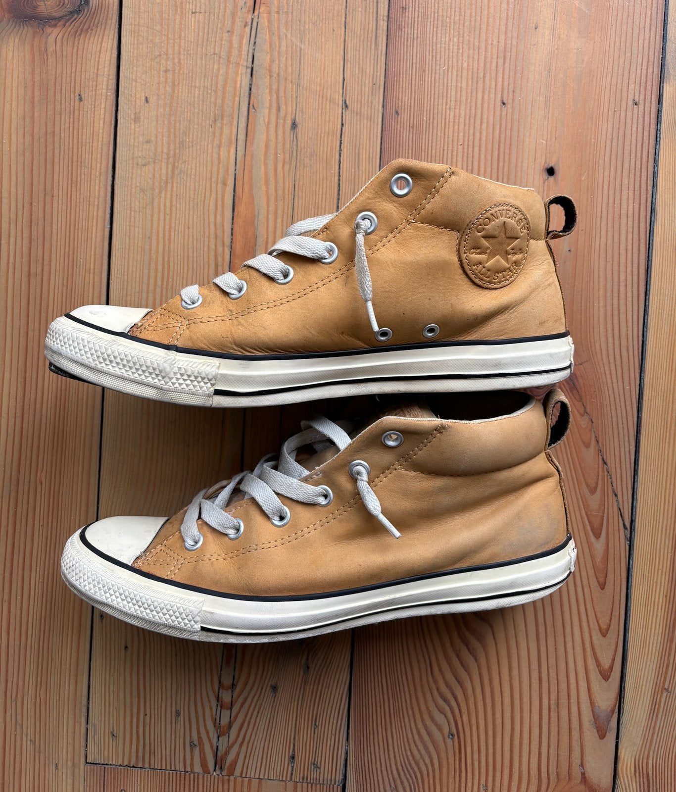 Suede Converse sneakers, Kleding | Heren, Schoenen, Ophalen of Verzenden, Gedragen, Bruin, Sneakers of Gympen