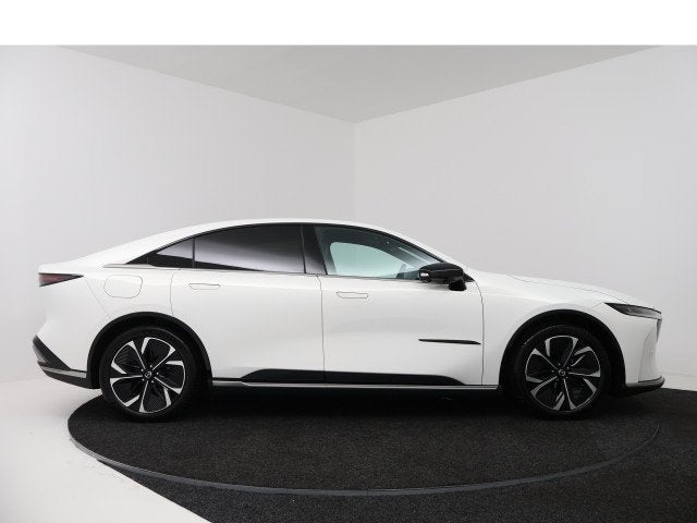 Mazda 6e Takumi 68.8 kWh | Snelladen in 24 minuten van 10 na, Automaat, 12 maanden, Zwart, 375 min