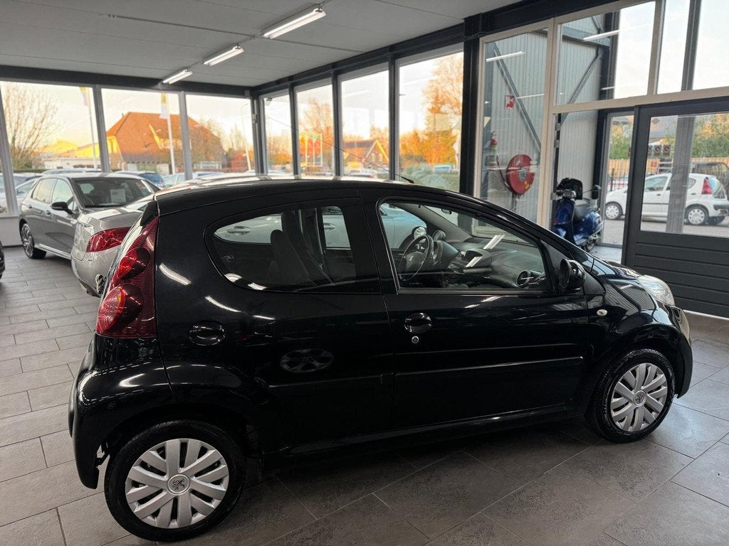 Peugeot 107 1.0 Active 5deurs airco elektrische pakket apk 1, Auto's, Voorwielaandrijving, Euro 5, Stof, Gebruikt