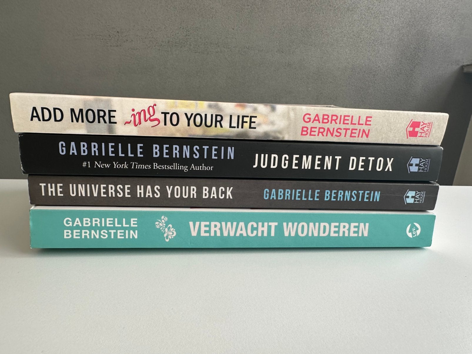 Gabby Bernstein boeken, Boeken, Ophalen, Zo goed als nieuw