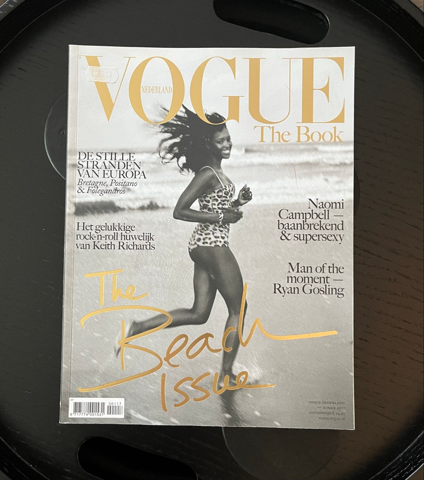 Vogue The Book The Beach Issue 2017 Naomi Campbell Zeldzaam, Ophalen of Verzenden, Zo goed als nieuw, Glossy